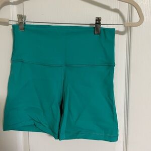 ARITZIA BUTTER BIKER SHORT S